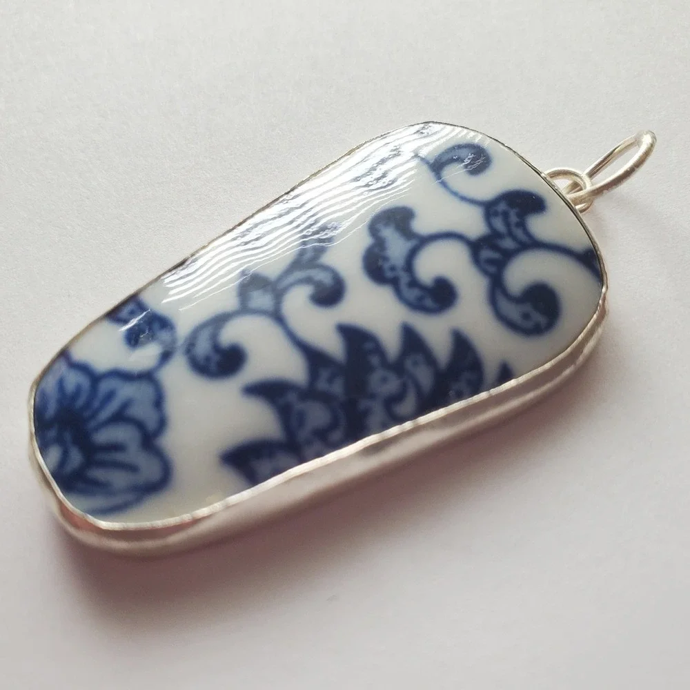 Broken China Pendant Blue & White Floral Repurposed Pottery Shard‎ Focal Jewelry